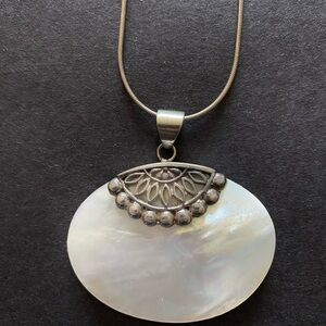 Stunning Sterling Silver Necklace Large Mother Of Pearl Pendant Great Condition